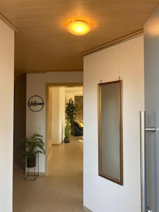 Attraktive Wohnung-Elztalidyll-Zwischen Mosel,Nuerburgring Und Burg Eltz Kollig Екстериор снимка
