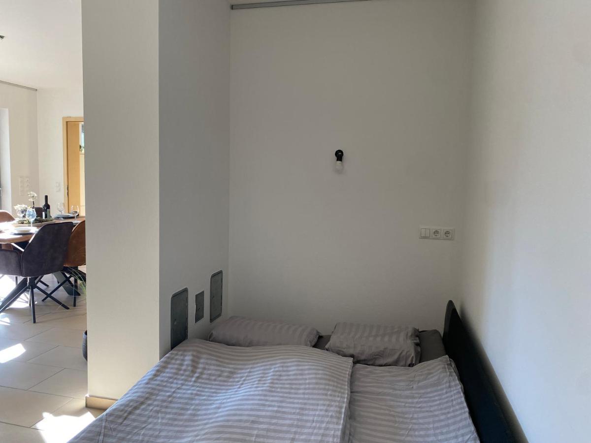 Attraktive Wohnung-Elztalidyll-Zwischen Mosel,Nuerburgring Und Burg Eltz Kollig Екстериор снимка