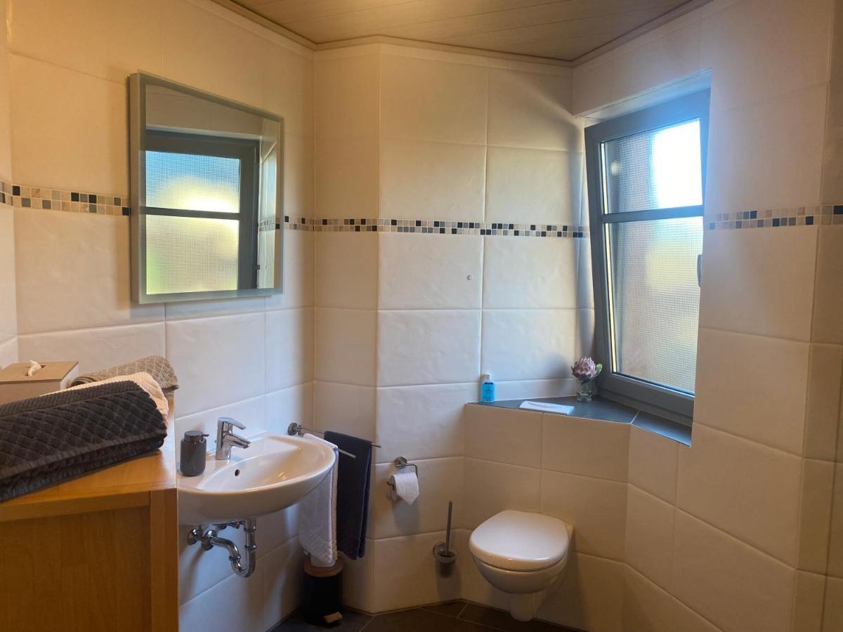 Attraktive Wohnung-Elztalidyll-Zwischen Mosel,Nuerburgring Und Burg Eltz Kollig Екстериор снимка