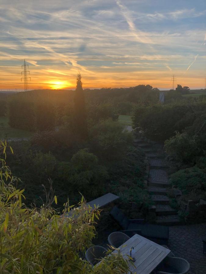 Attraktive Wohnung-Elztalidyll-Zwischen Mosel,Nuerburgring Und Burg Eltz Kollig Екстериор снимка