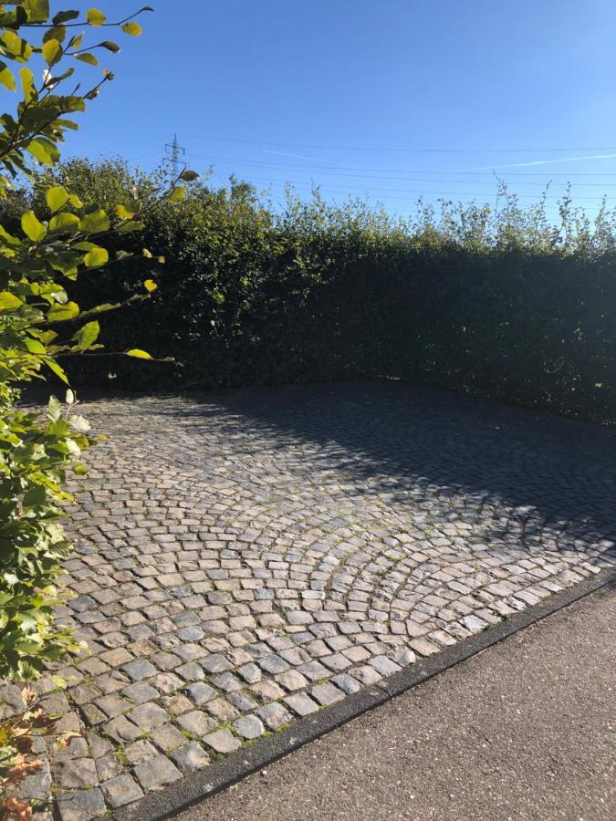 Attraktive Wohnung-Elztalidyll-Zwischen Mosel,Nuerburgring Und Burg Eltz Kollig Екстериор снимка