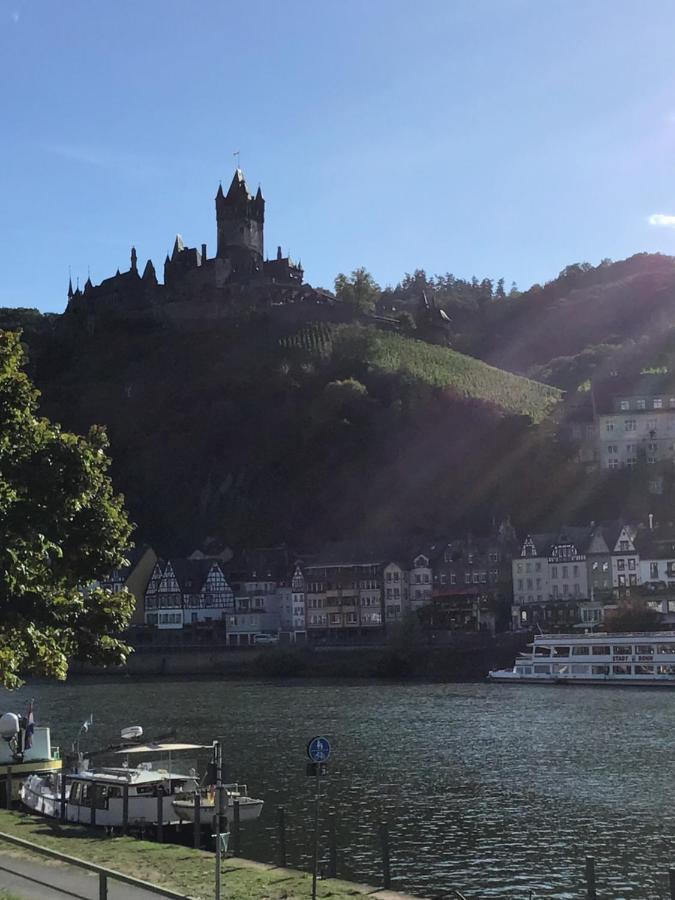 Attraktive Wohnung-Elztalidyll-Zwischen Mosel,Nuerburgring Und Burg Eltz Kollig Екстериор снимка