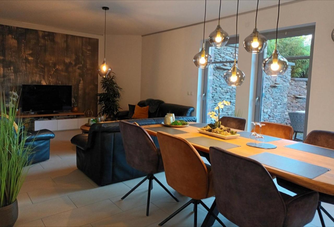 Attraktive Wohnung-Elztalidyll-Zwischen Mosel,Nuerburgring Und Burg Eltz Kollig Екстериор снимка