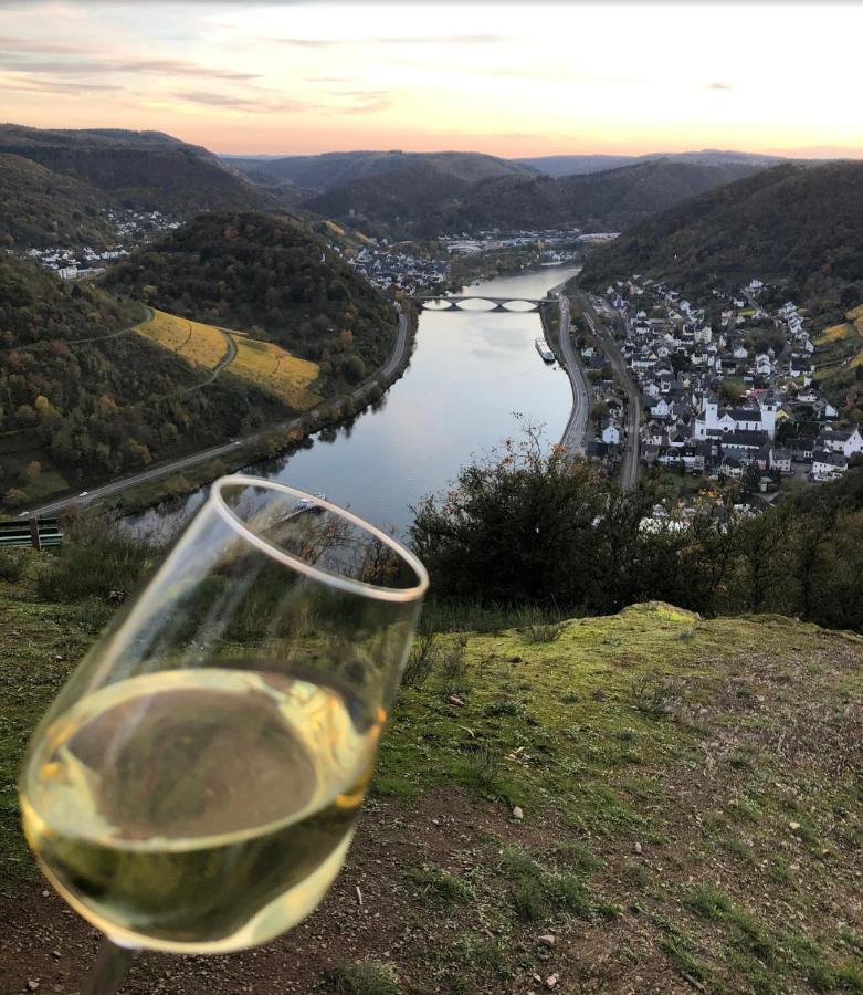 Attraktive Wohnung-Elztalidyll-Zwischen Mosel,Nuerburgring Und Burg Eltz Kollig Екстериор снимка